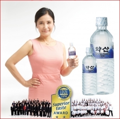 약산샘물 1.8L X 2 box ( 택배비 포함 )  총 16병